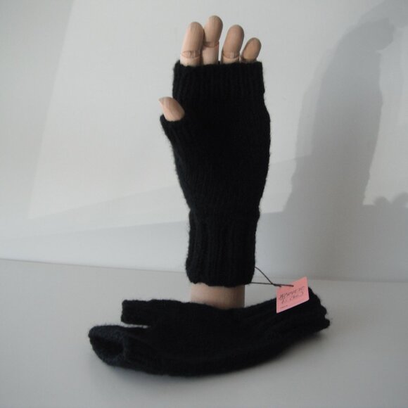 Handmade Fingerless Gloves Mittens Wrist Warmers Acrylic Size L-XL Black - Picture 2 of 6